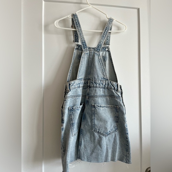 H&M overalls dress - Picture 2 of 3